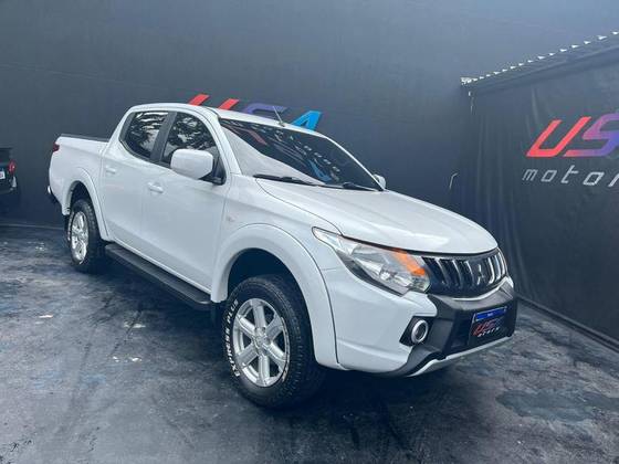 MITSUBISHI L200 TRITON 2.4 16V TURBO DIESEL SPORT GLS CD 4P 4X4 AUTOMÁTICO